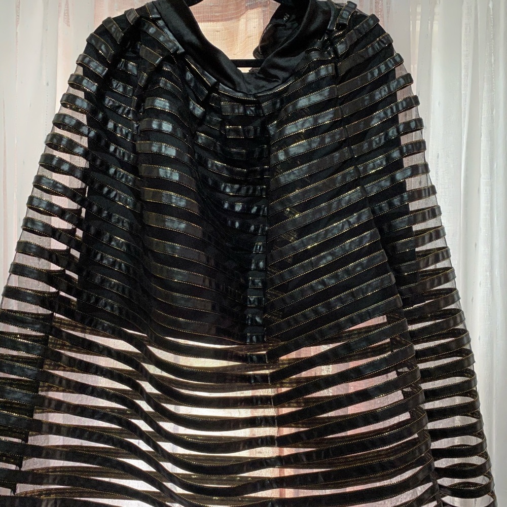 Ark & Co. black and gold skirt